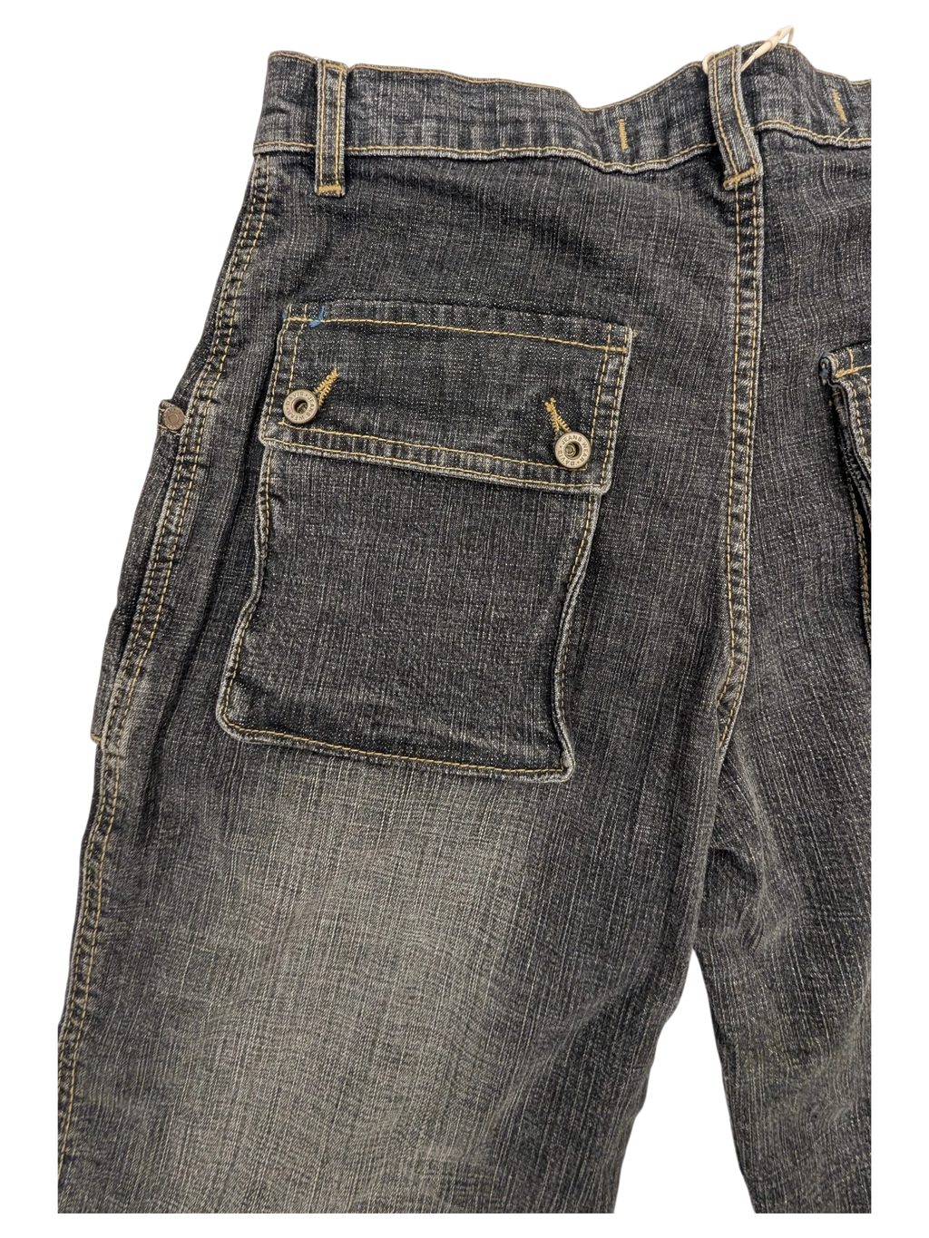 JAKE & IPI dark wash denim cargo jeans with button flap pockets and contrast stitching. Model 6051 W31 L32.