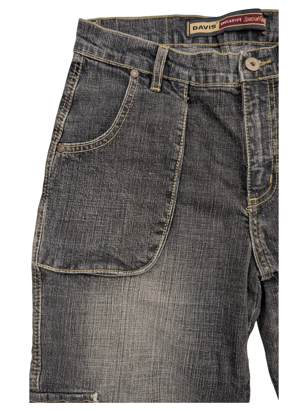 JAKE & IPI dark wash denim jeans, Model 6051, W31 L32, with contrast stitching and large front pocket.