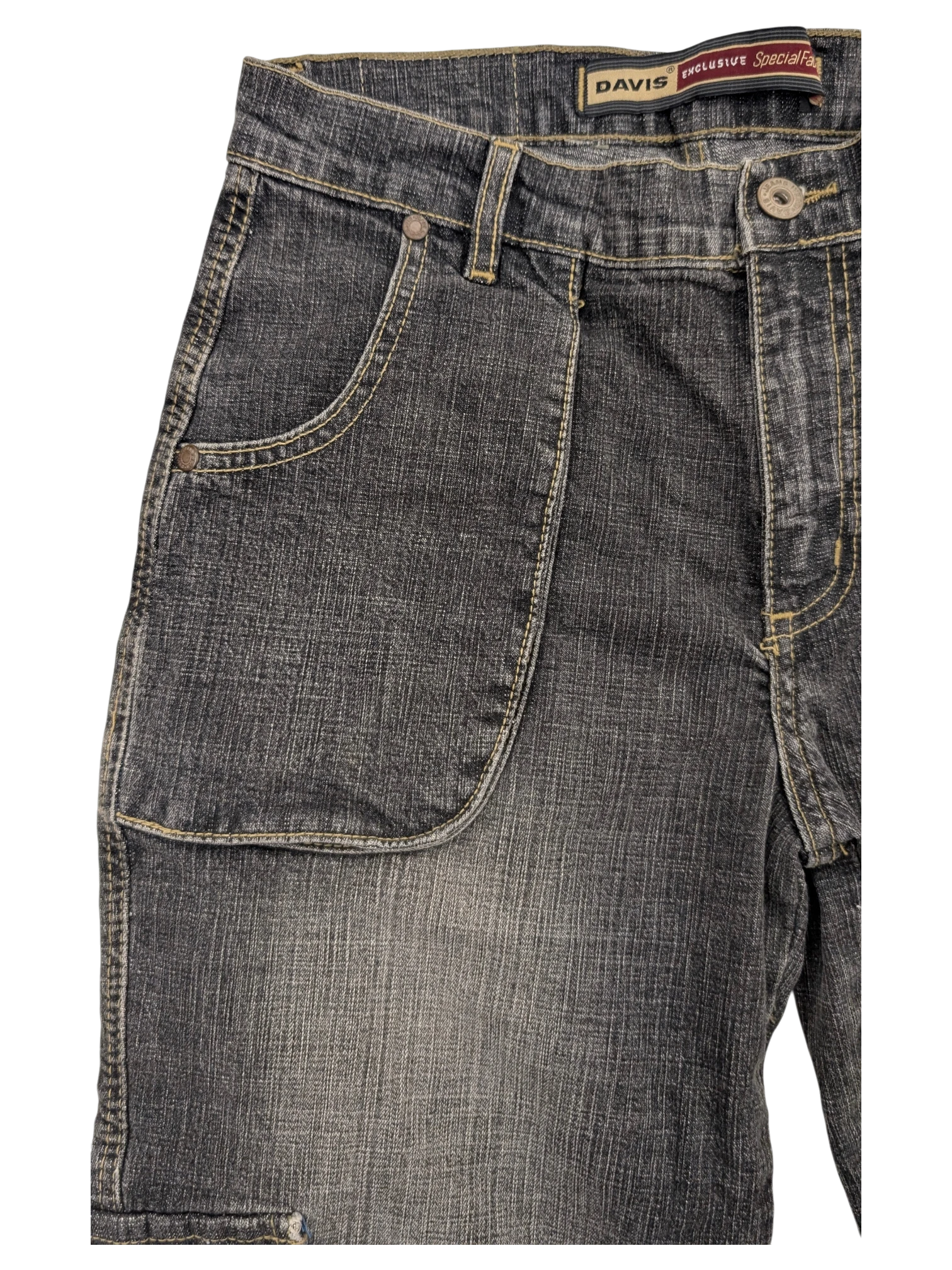 JAKE & IPI dark wash denim jeans, Model 6051, W31 L32, with contrast stitching and large front pocket.