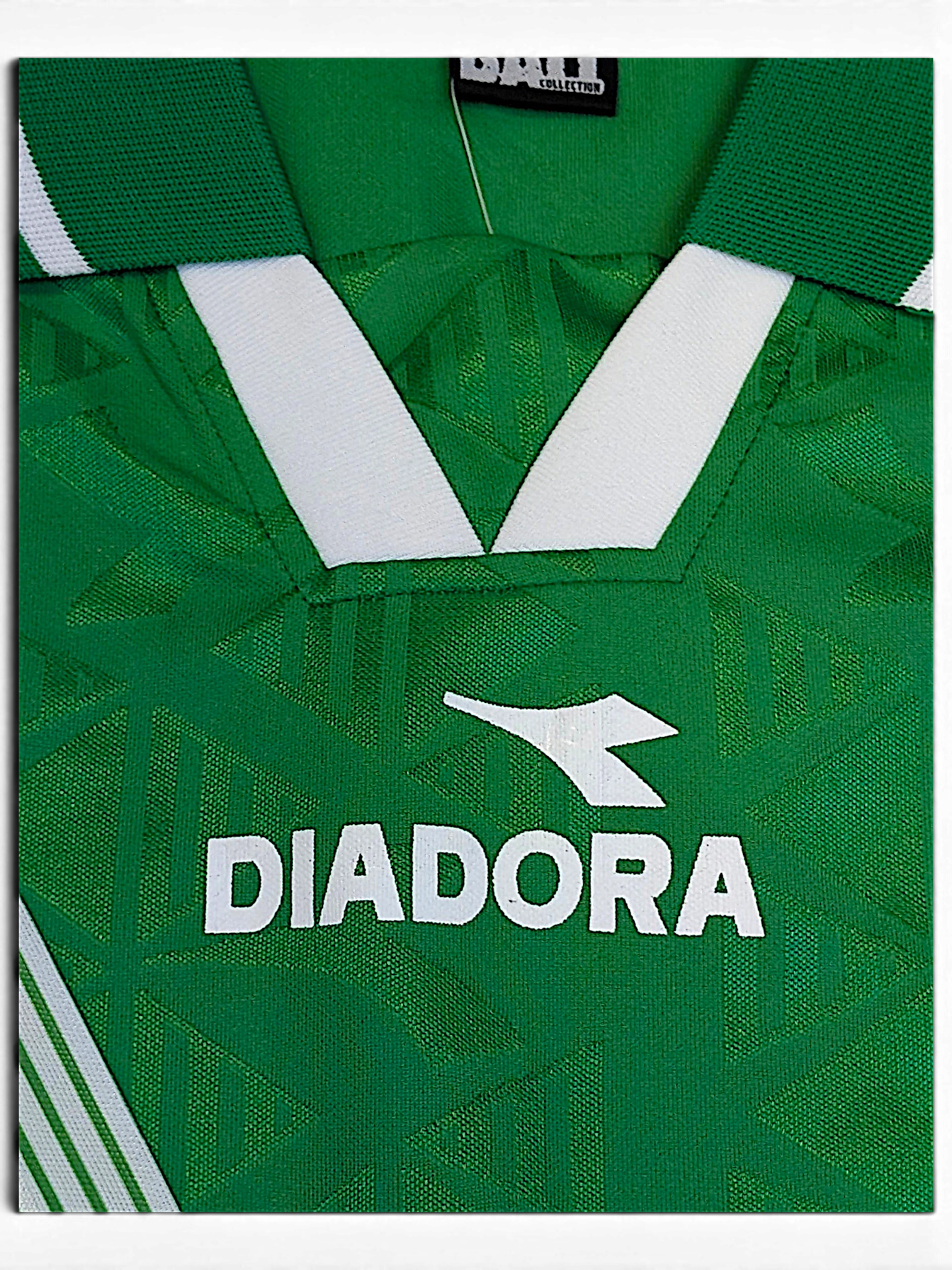 JAKE & IPI Diadora Grit green football jersey with embroidered chest logo and tonal geometric fabric