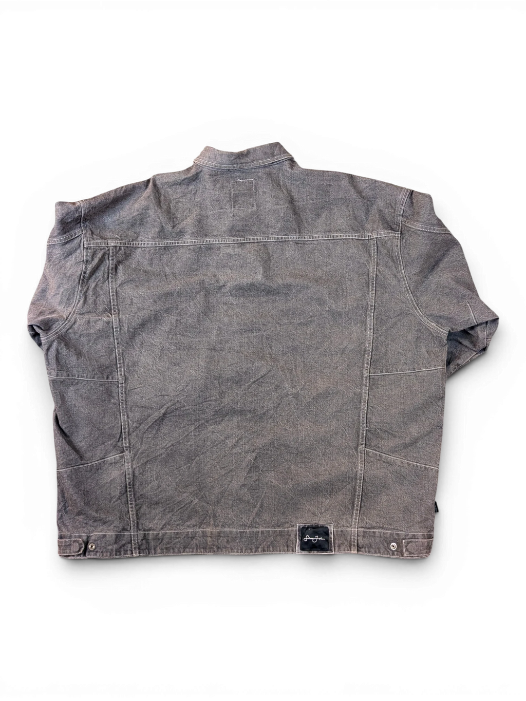 JAKE & IPI Diddy denim jacket in charcoal grey with classic collar and button closure. Features a distressed wash and embroidered logo patch.