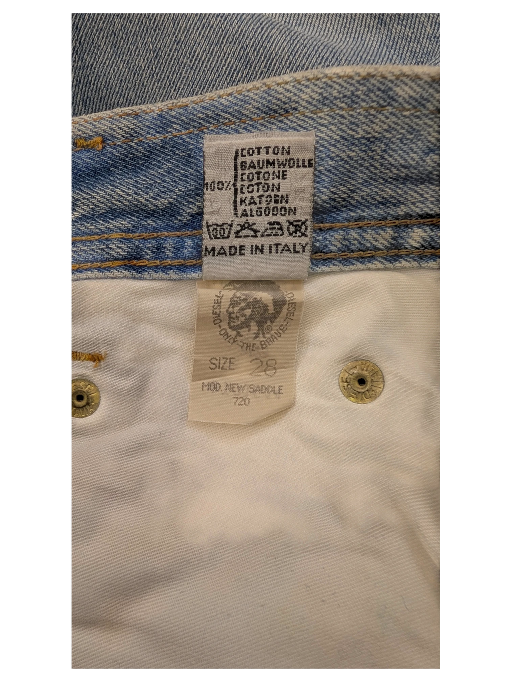 JAKE & IPI Diesel Modern Basic jeans, size 28, made in Italy from 100% cotton.