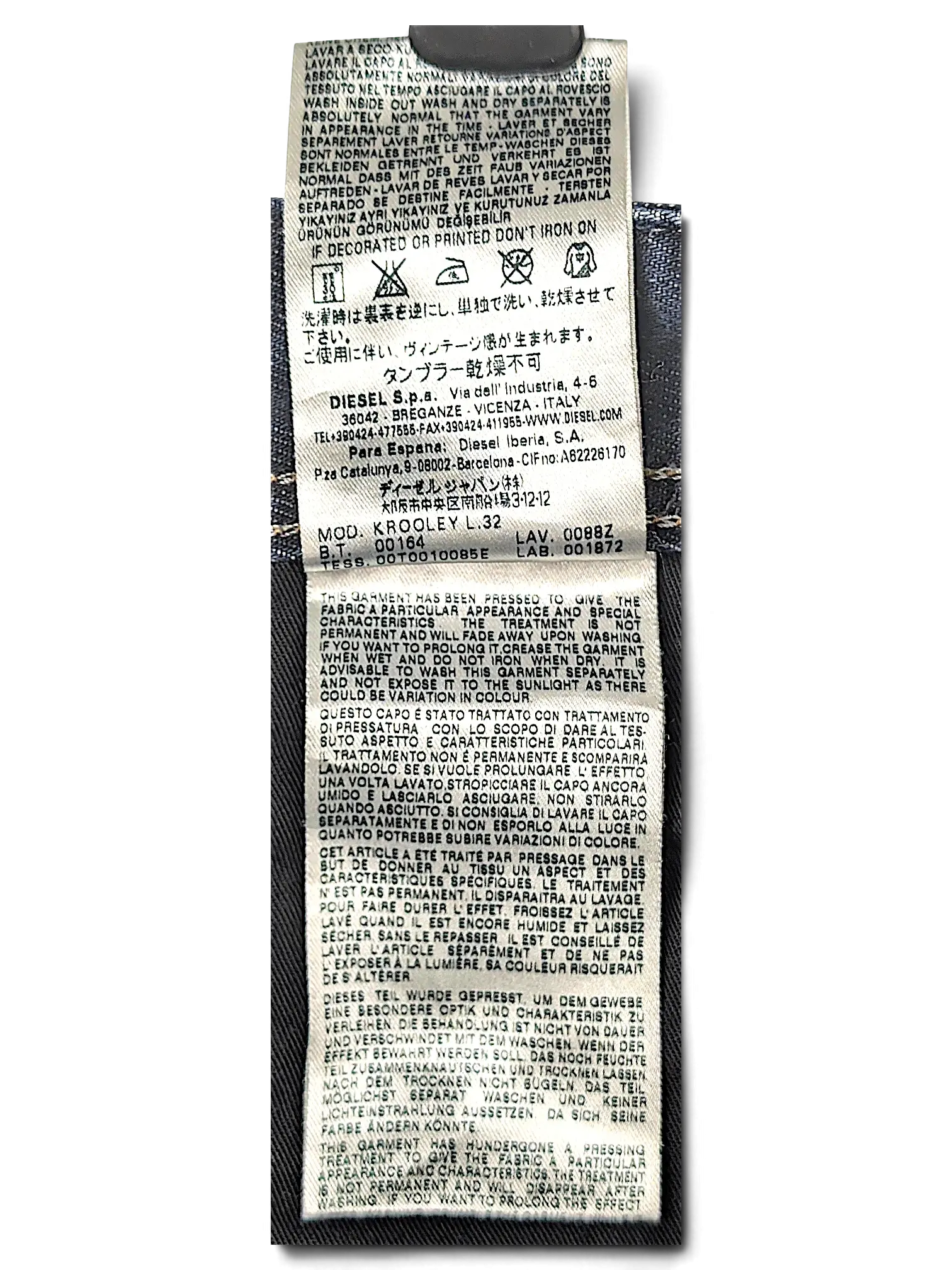 JAKE & IPI Diesel Krooley jeans interior care label with washing instructions and product details