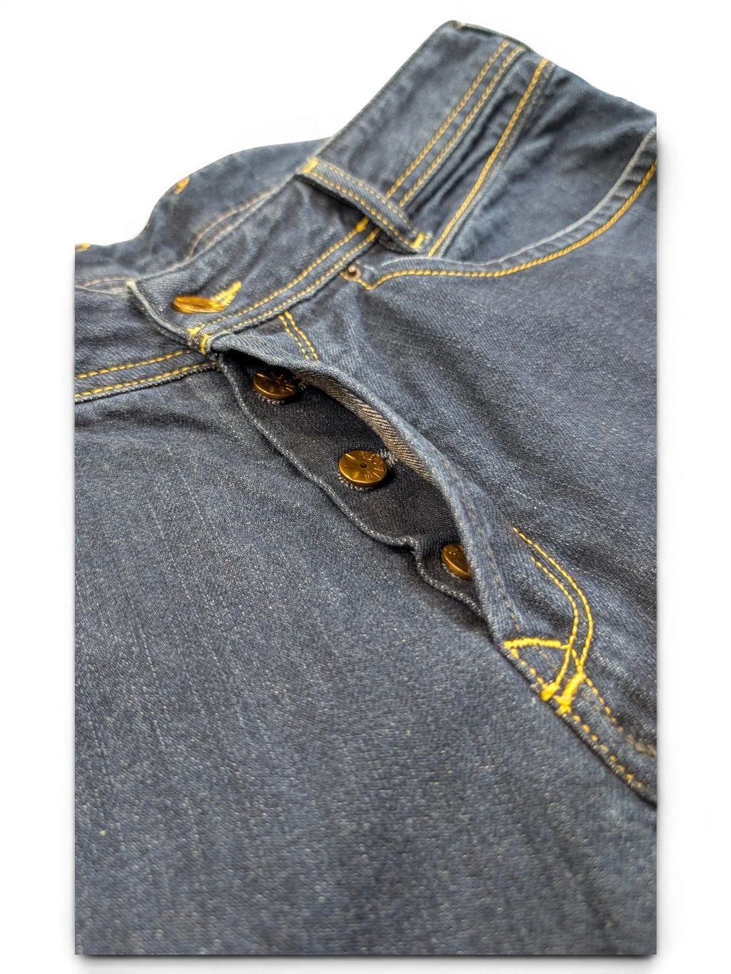 JAKE & IPI dark wash denim jeans with button fly and yellow stitching. Size W31 L34.