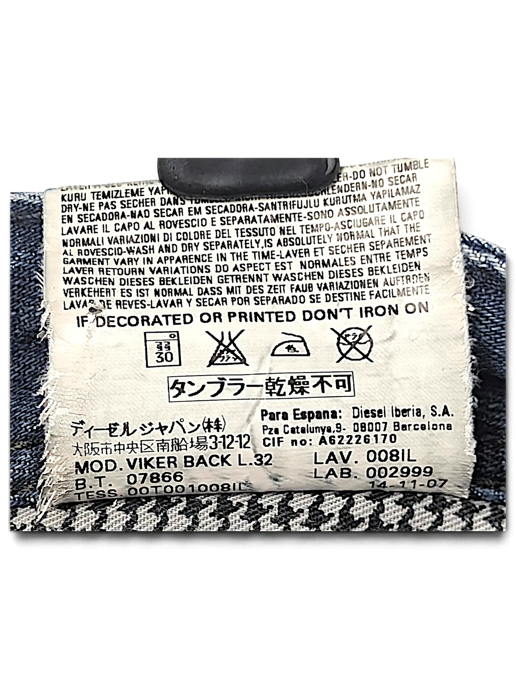 JAKE & IPI Diesel Vikerback jeans interior care label with model information and houndstooth pocket lining detail