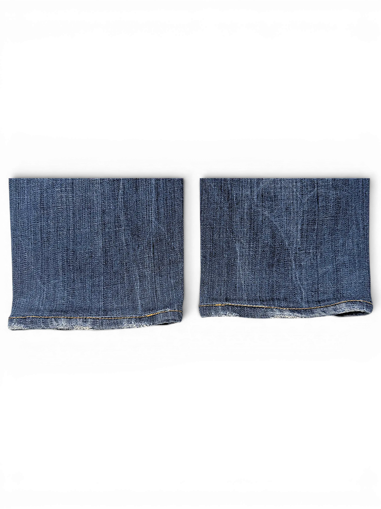 JAKE & IPI Dsquared² blue denim jeans leg cuffs with distressed hem detail