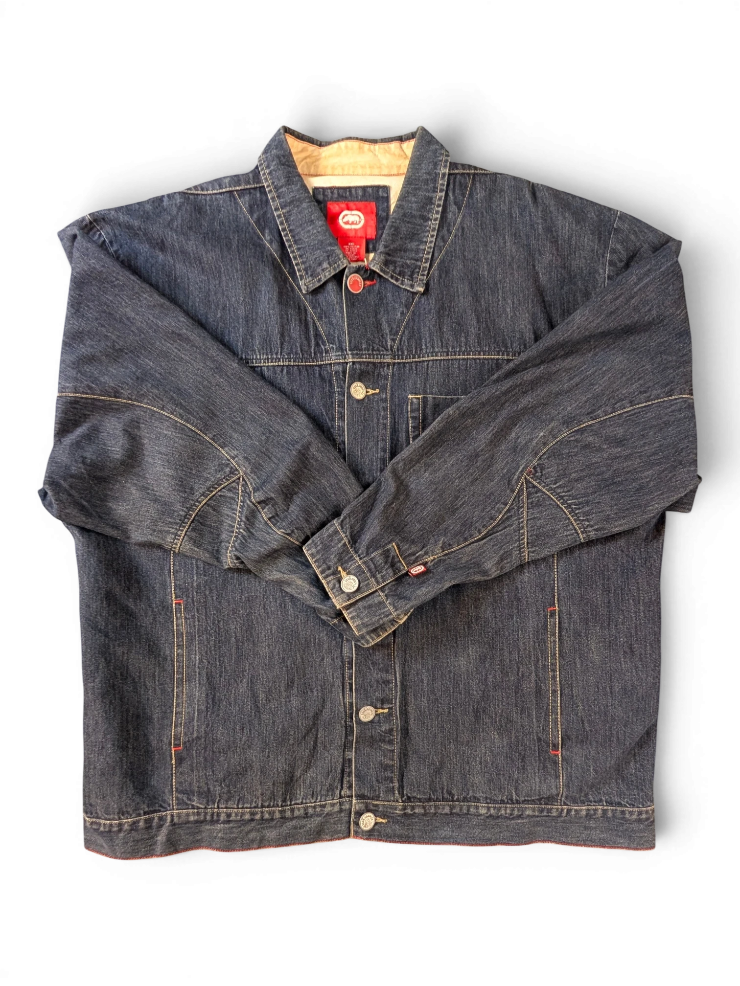 JAKE & IPI Ecko denim jacket with a sherpa-lined collar and red stitching details. Classic trucker style.