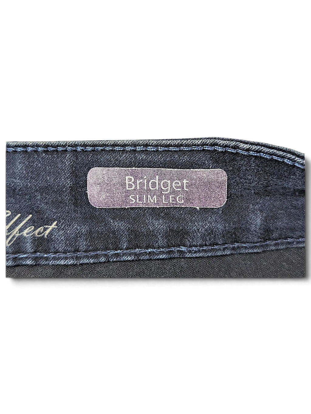 JAKE & IPI Gloria Vanderbilt Missy Bridget dark wash denim jeans waistband with slim leg label