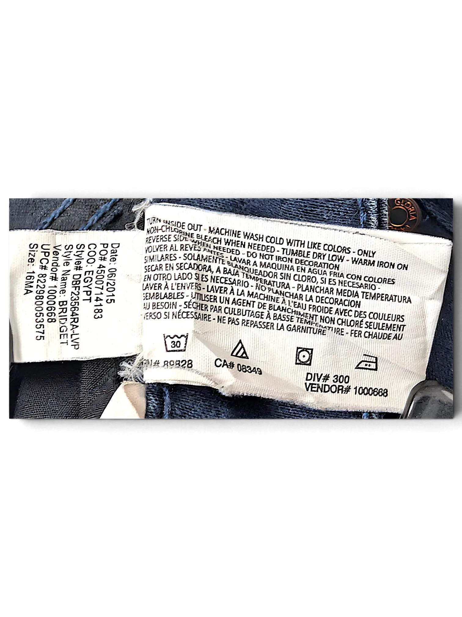 JAKE & IPI Gloria Vanderbilt Missy Bridget slim leg jeans care label with washing instructions in dark blue denim