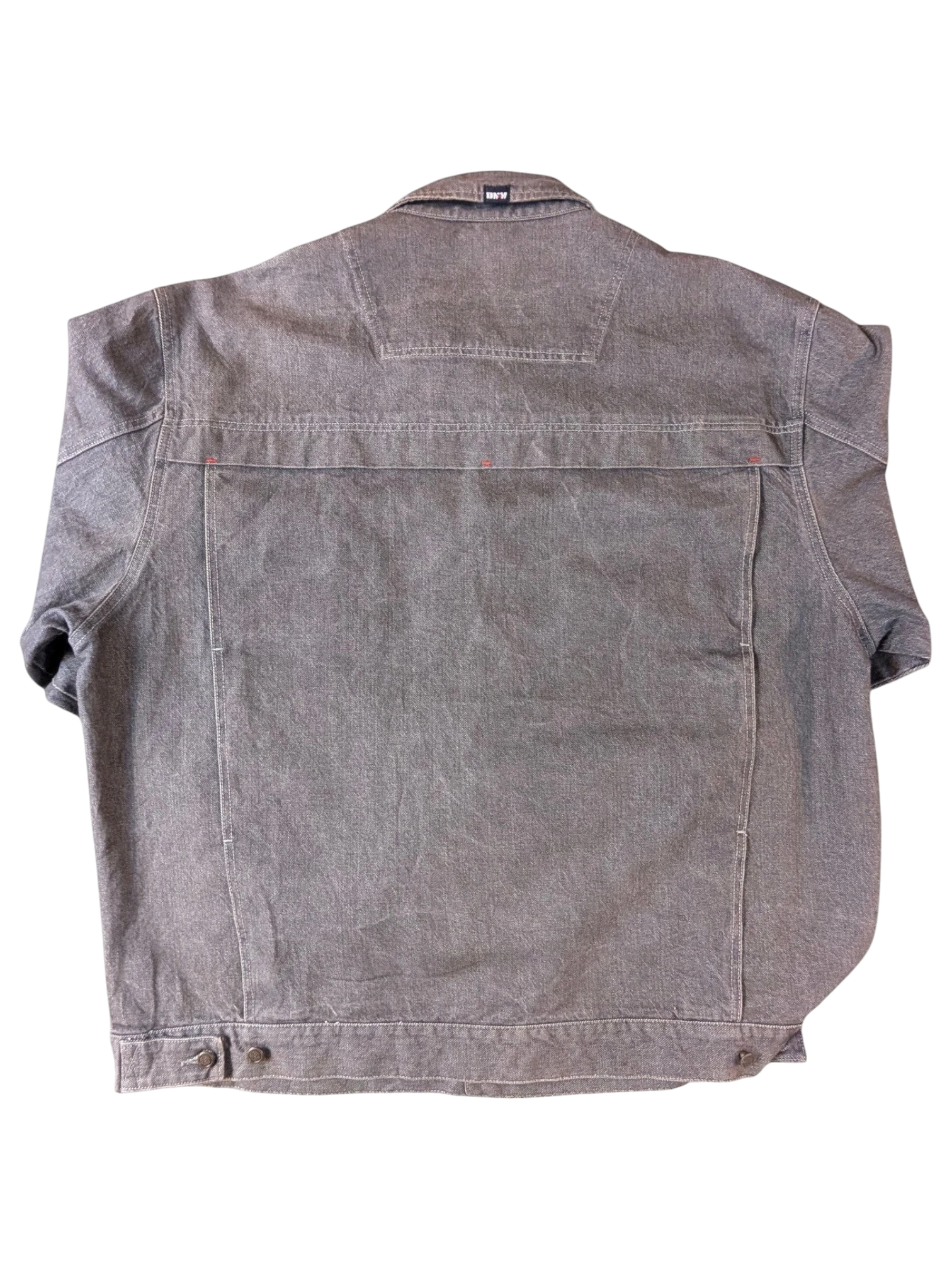 JAKE & IPI grey denim jacket with button closure and chest pockets. Classic trucker style.