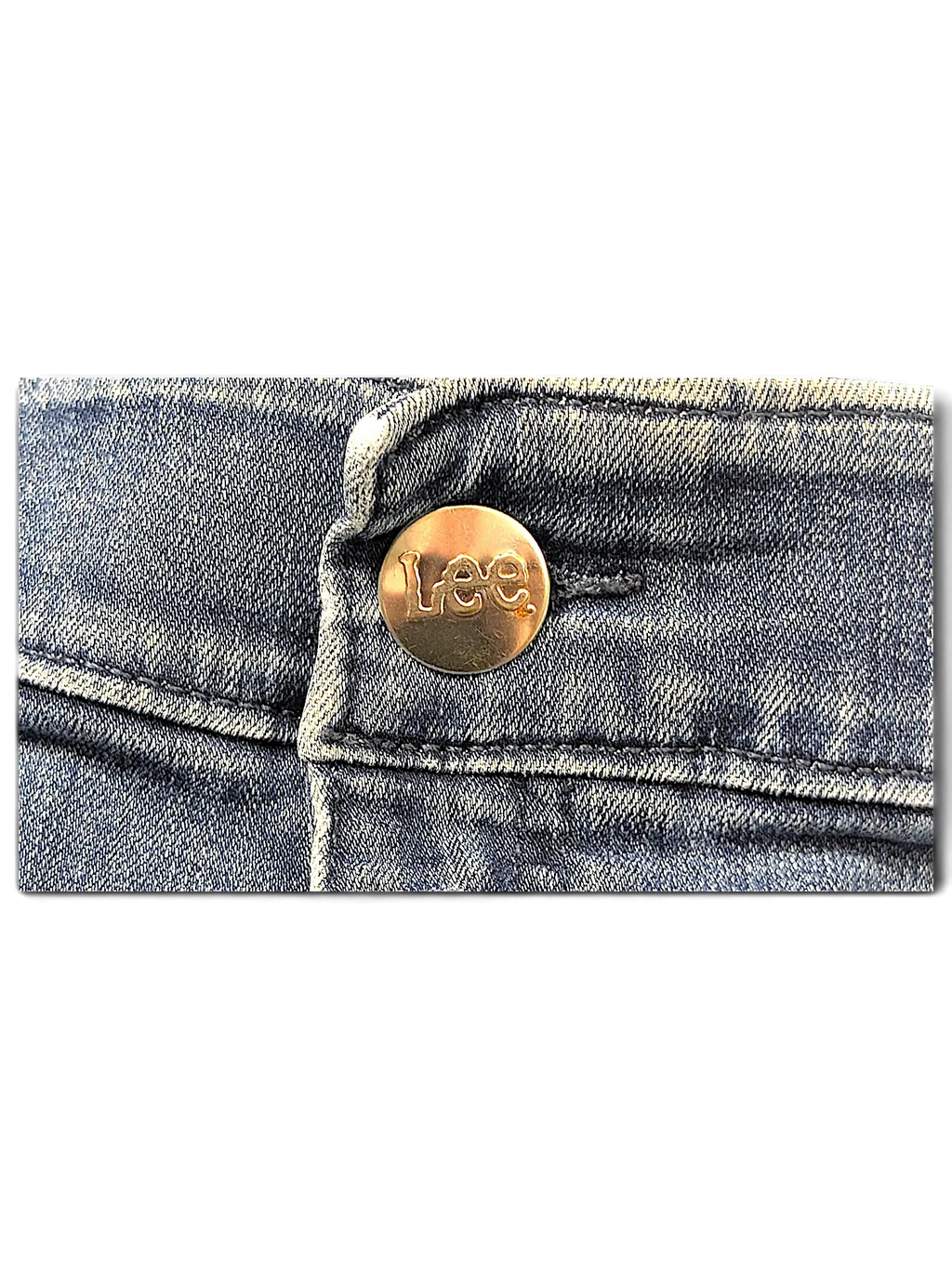 Close-up of a brass-toned metal button with Lee branding on blue denim jeans from JAKE & IPI