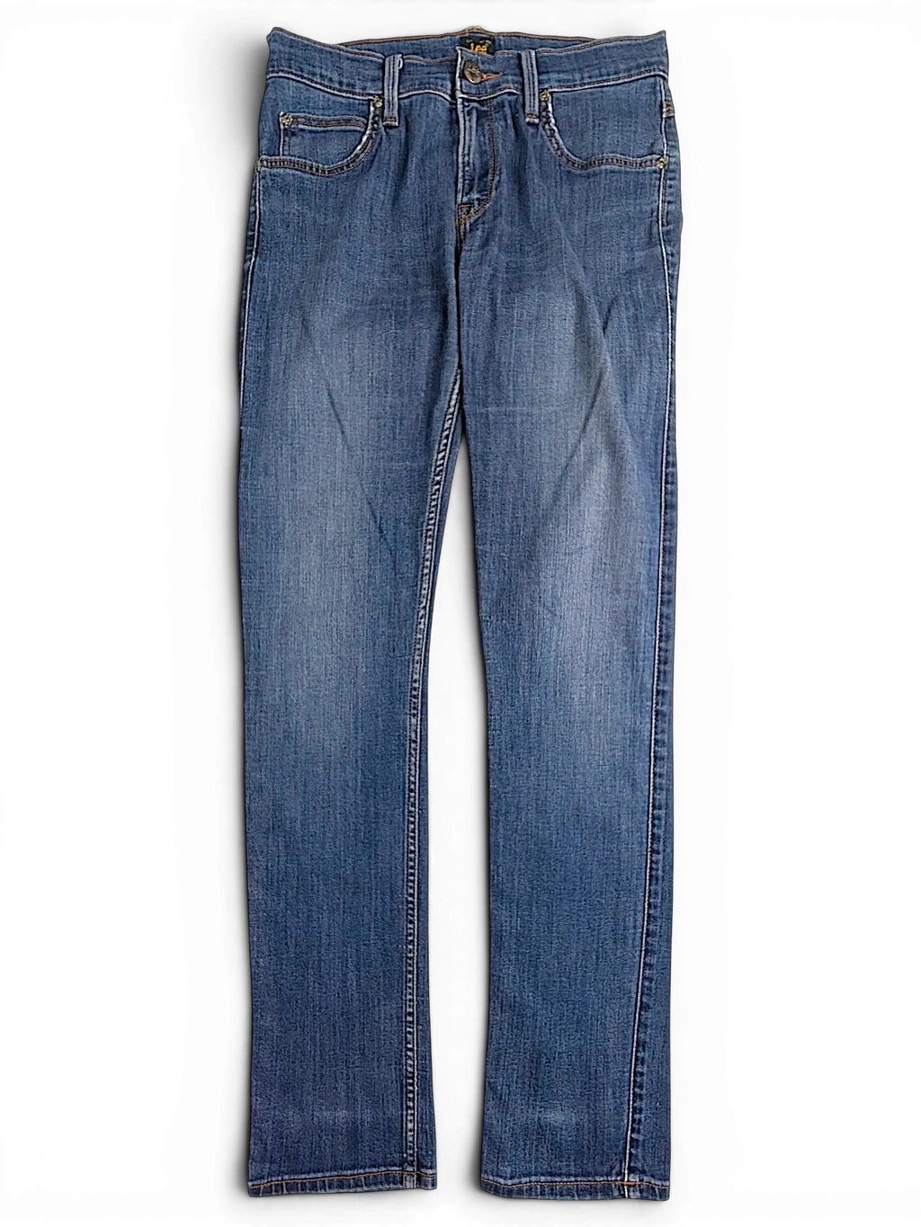 JAKE & IPI Lee Jade blue denim jeans with a classic five-pocket design and straight leg fit.