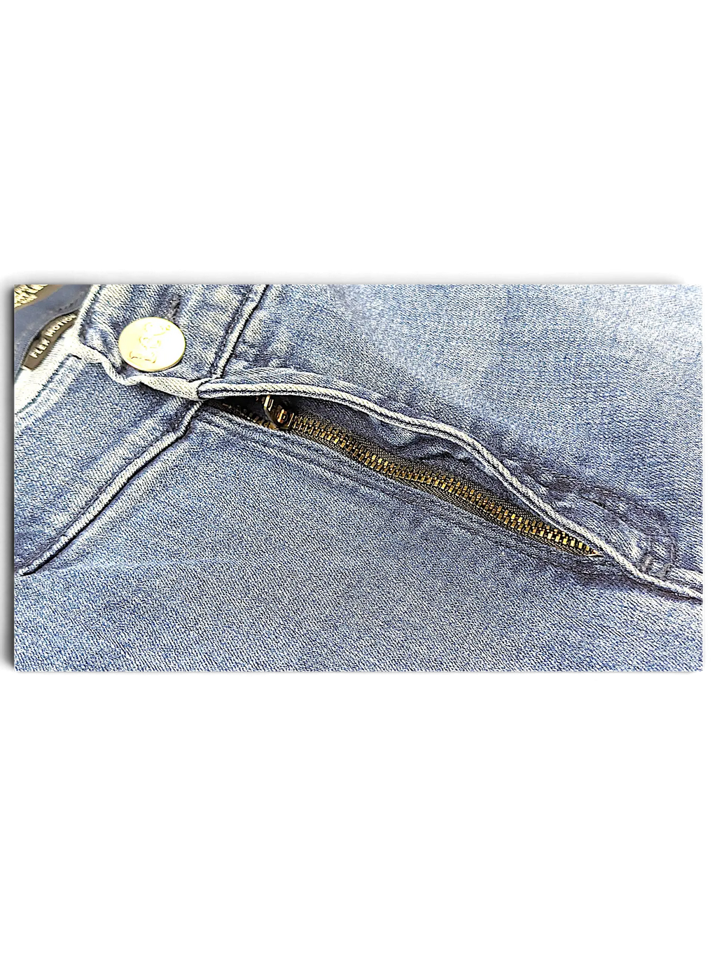 JAKE & IPI Lee Plus regular fit mid-rise blue denim jeans featuring a metal button and zipper fly closure.