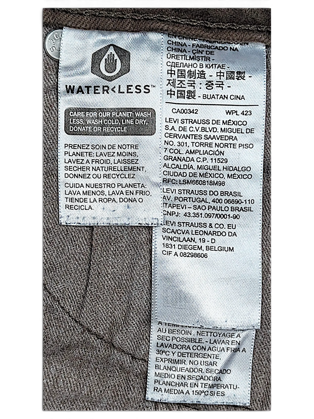 JAKE & IPI Levi's 511 brown jeans inner care label with Water Less branding and manufacturing details