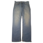 JAKE & IPI Levi's 514 vaaleat farkut klassisella viisitaskurakenteella ja suoralla lahkeella.