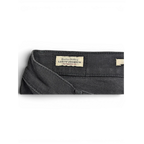 JAKE & IPI Levi's 710 Super Skinny mustat farkut, sisäpuolella Levi's Premium -laatulappu.