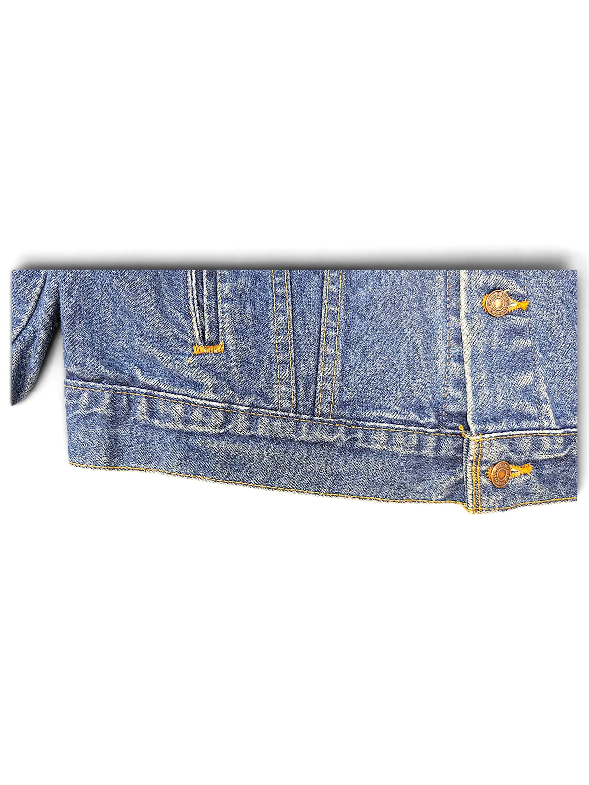 JAKE & IPI Levi's tagless blue denim jacket featuring classic metal button closure and durable stitching