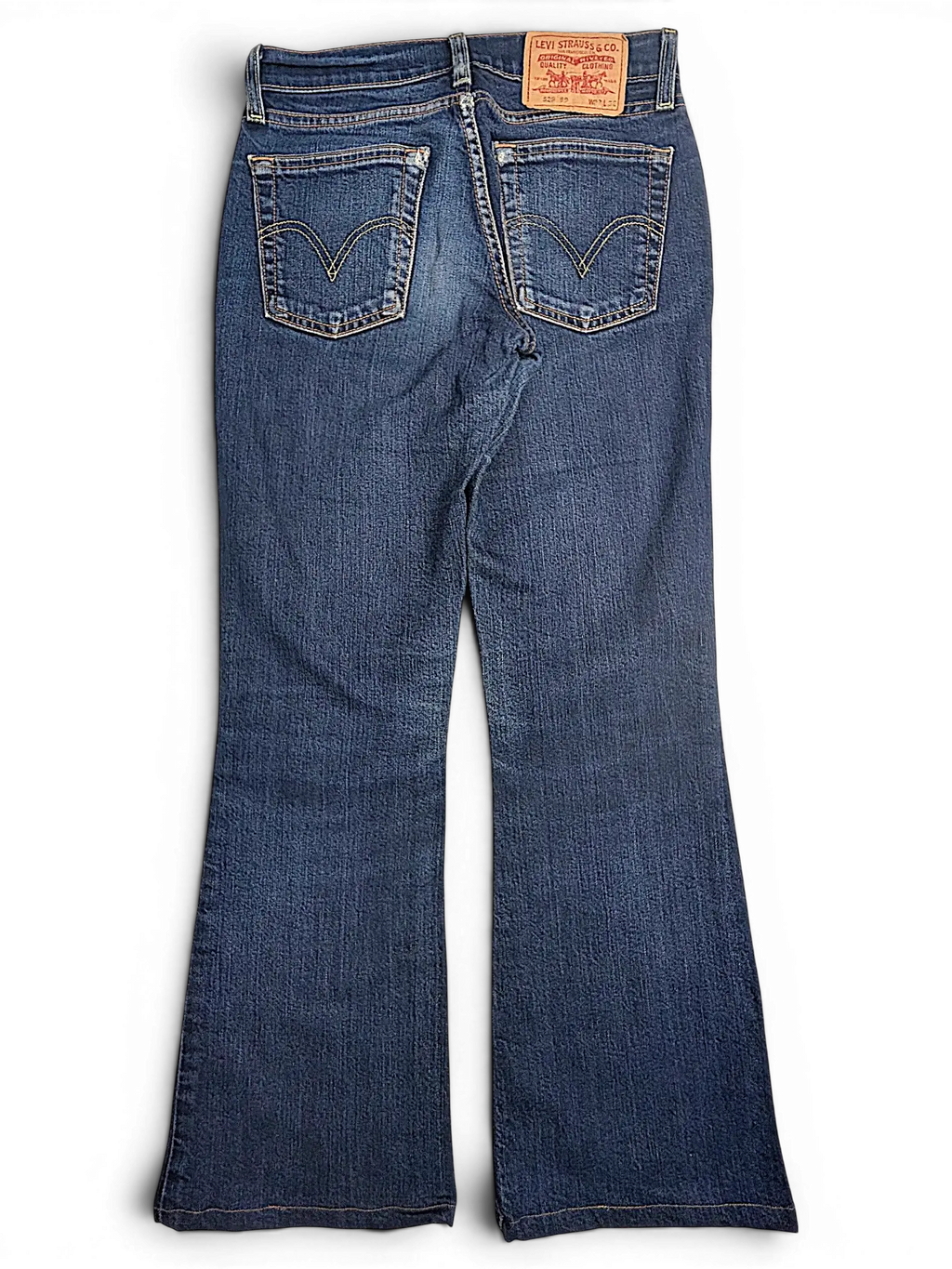 JAKE & IPI Levi's 529 bootcut jeans in dark blue denim with back pockets and leather brand patch