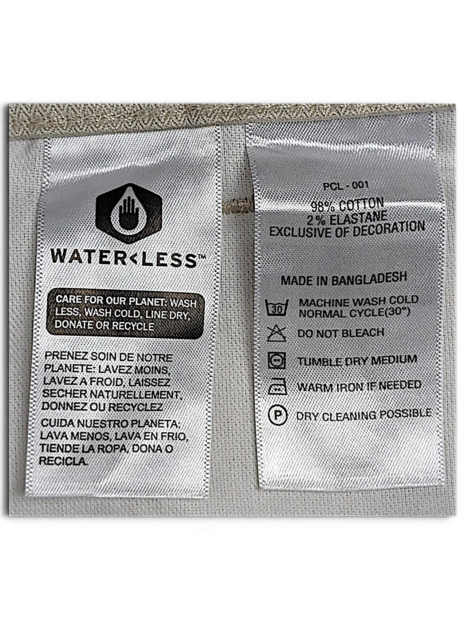 JAKE & IPI Levi's XX Chino 511 care labels showing 98 percent cotton and 2 percent elastane fabric composition