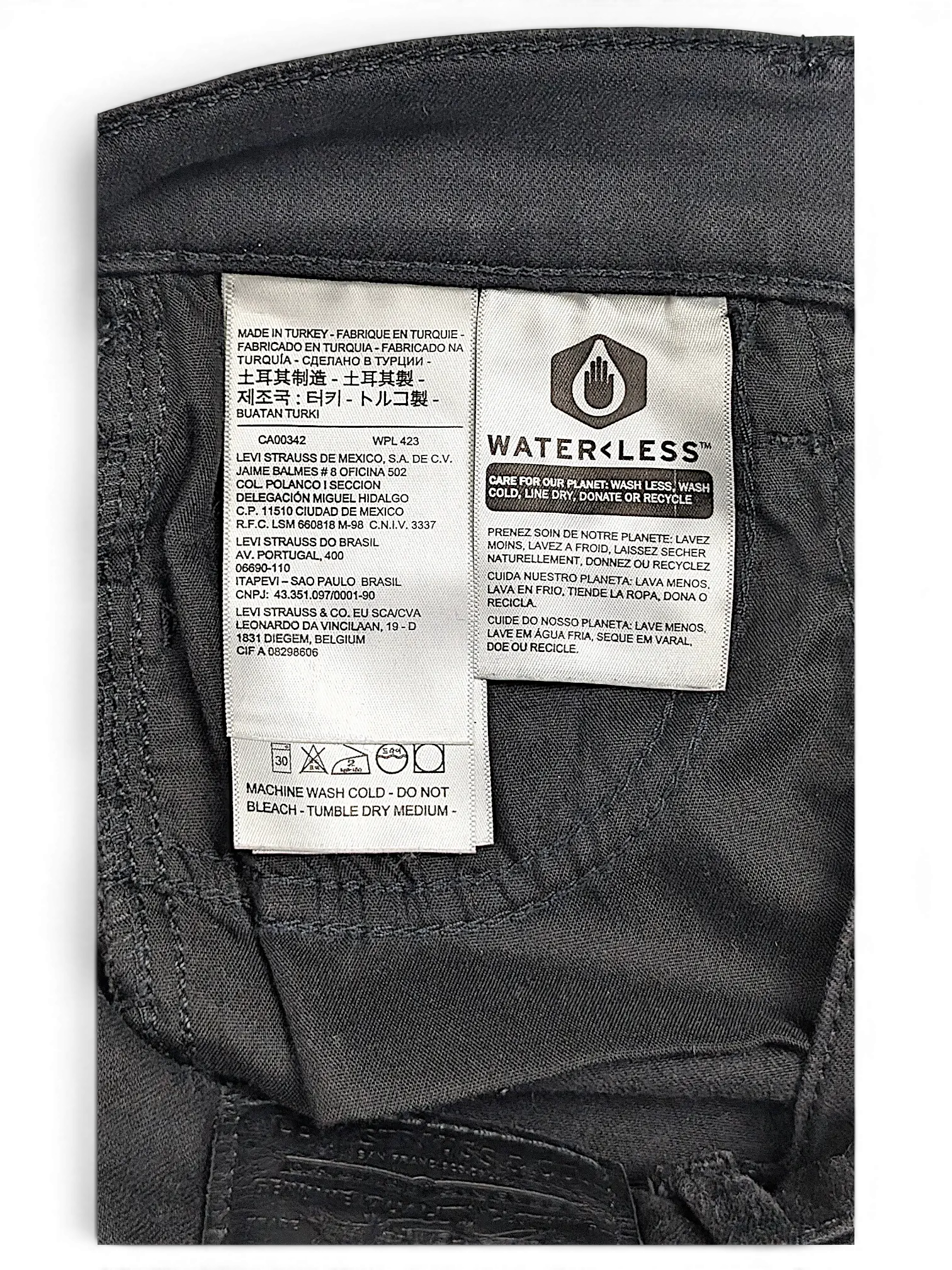 JAKE & IPI Levi's 710 Super Skinny jeans interior care and origin label in black denim