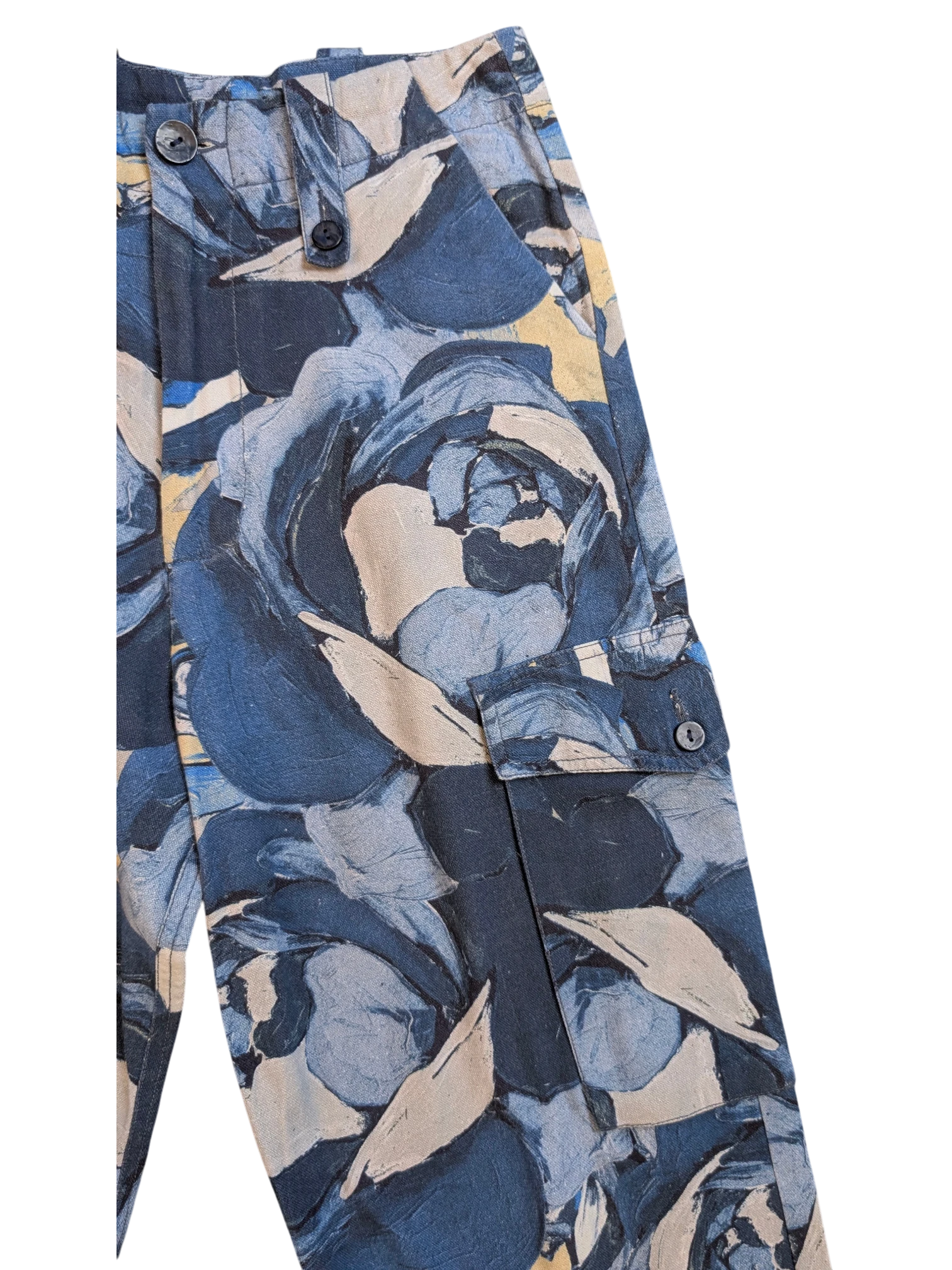 JAKE & IPI Maliparmi blue floral print cargo pants with button flap pockets.