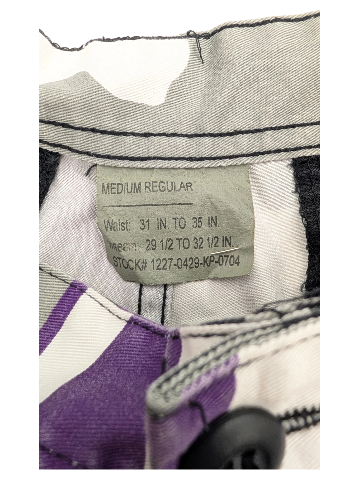 JAKE & IPI purple and white striped cargo pants, size Medium Regular, with a 31-35 inch waist and 29.5-32.5 inch inseam.