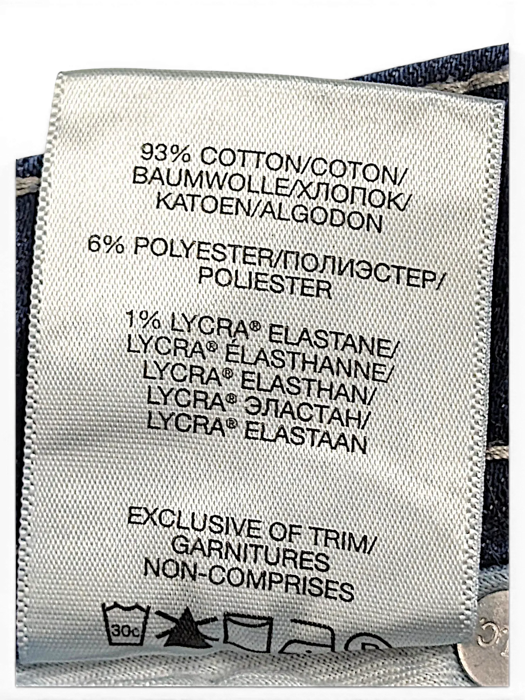 JAKE & IPI Silver Jeans Co. Suki Capri care label showing 93% cotton, 6% polyester, and 1% Lycra elastane blend