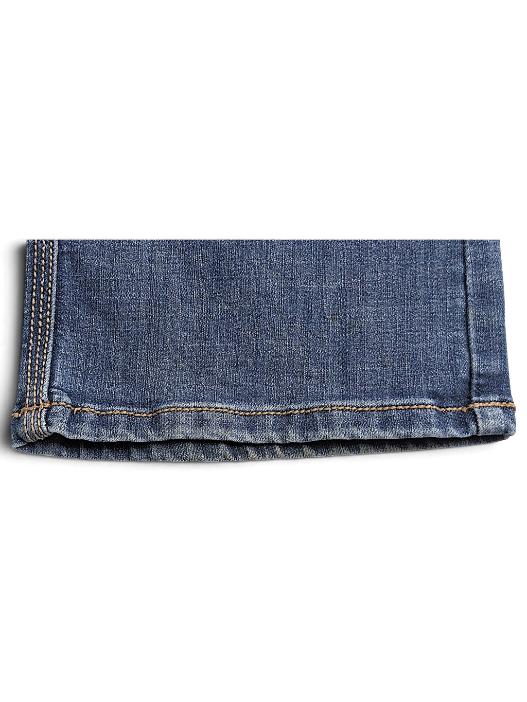 JAKE & IPI Wrangler Aura mid blue bootcut jeans hem detail with contrast stitching