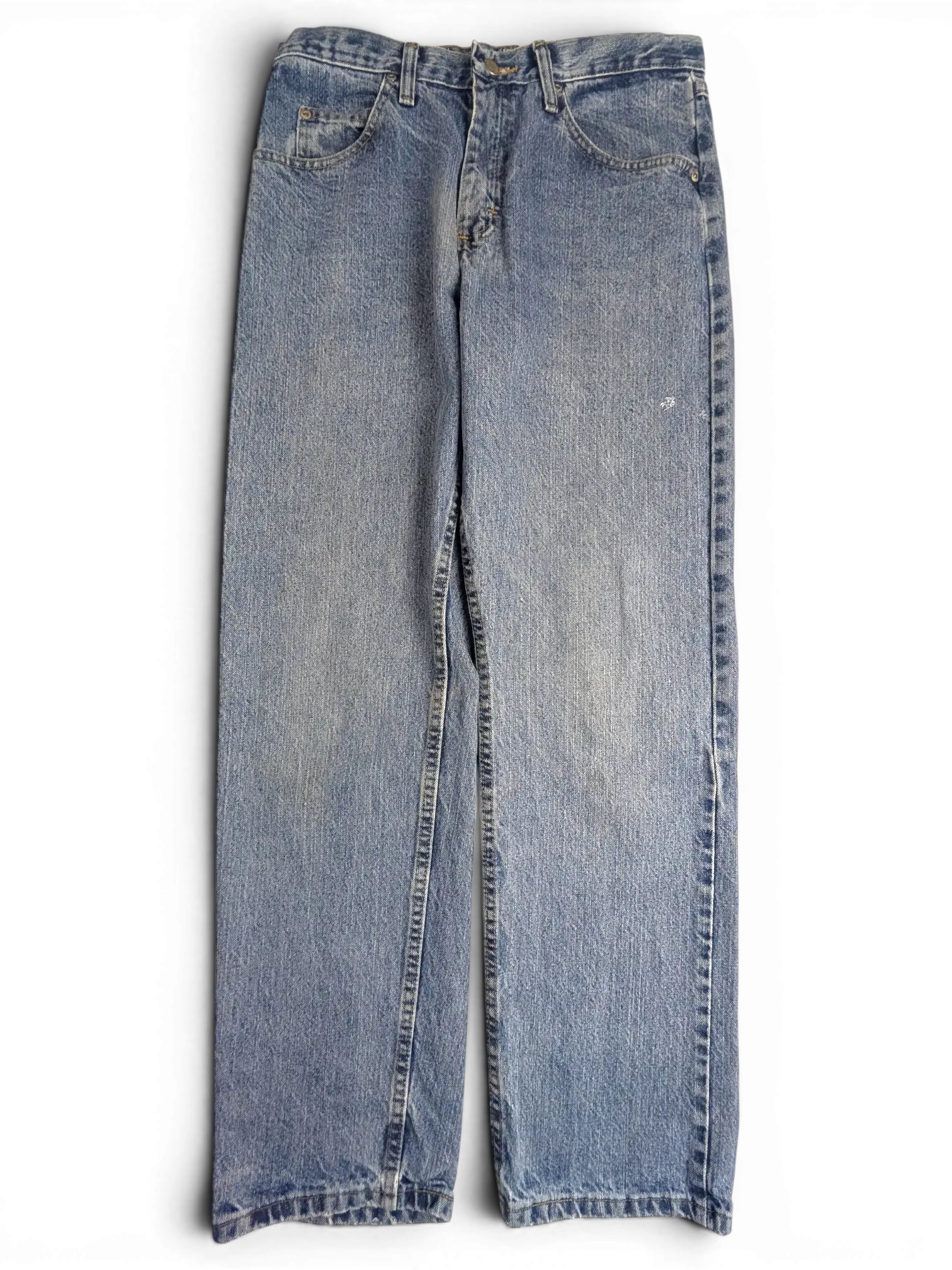 JAKE & IPI Wrangler blue denim jeans with a classic straight leg fit and light wash finish