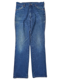 JAKE & IPI Wrangler 936PWD blue denim jeans with a classic straight leg fit and worn-in vintage wash.