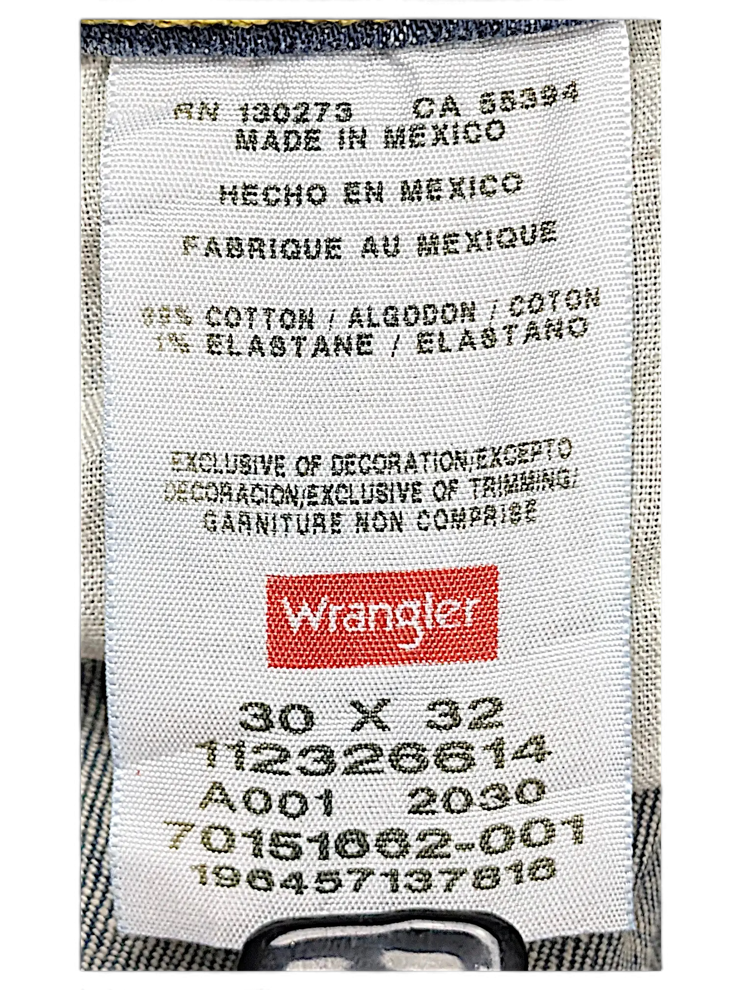 JAKE & IPI Wrangler straight fit jeans care label showing 99% cotton and 1% elastane fabric composition