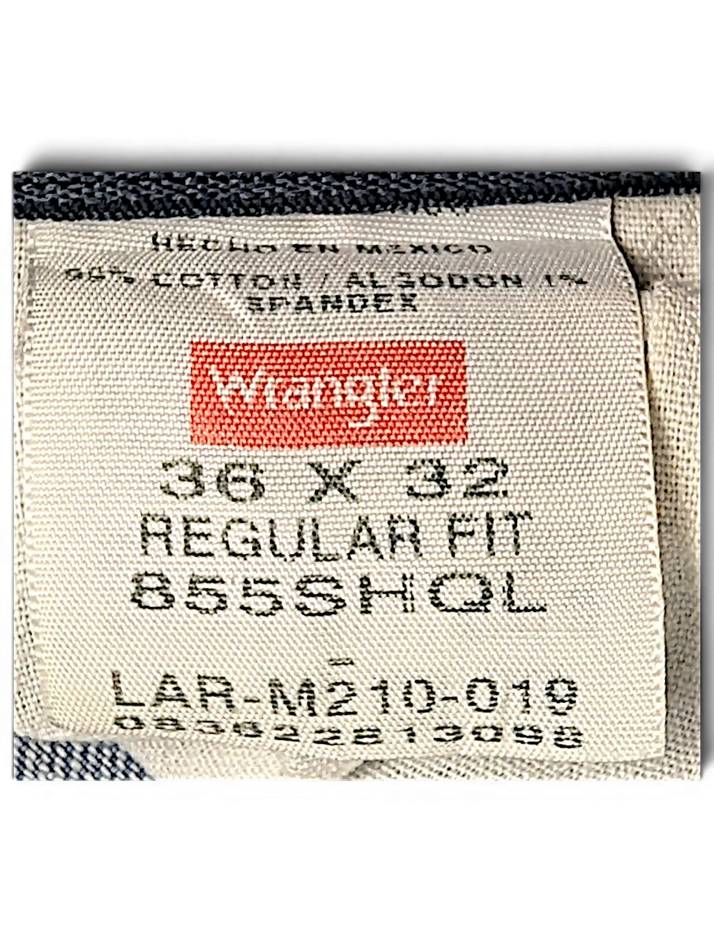 JAKE & IPI Wrangler regular fit jeans size 36x32 with interior branding and care label detail