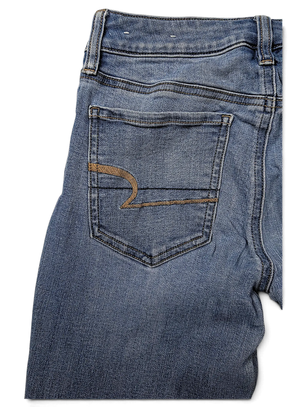 JAKE & IPI American Eagle Outfitters 2Long blue denim jeans featuring back pocket stitching detail