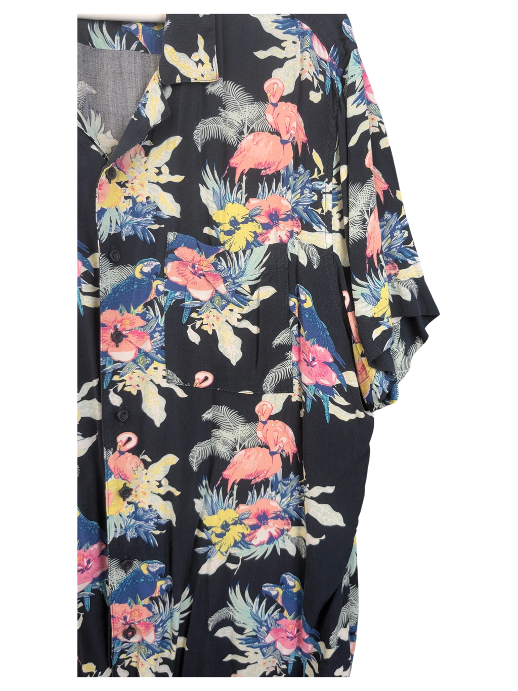 JAKE & IPI Angelo Litrico black Hawaiian shirt featuring a vibrant tropical flamingo and parrot floral print