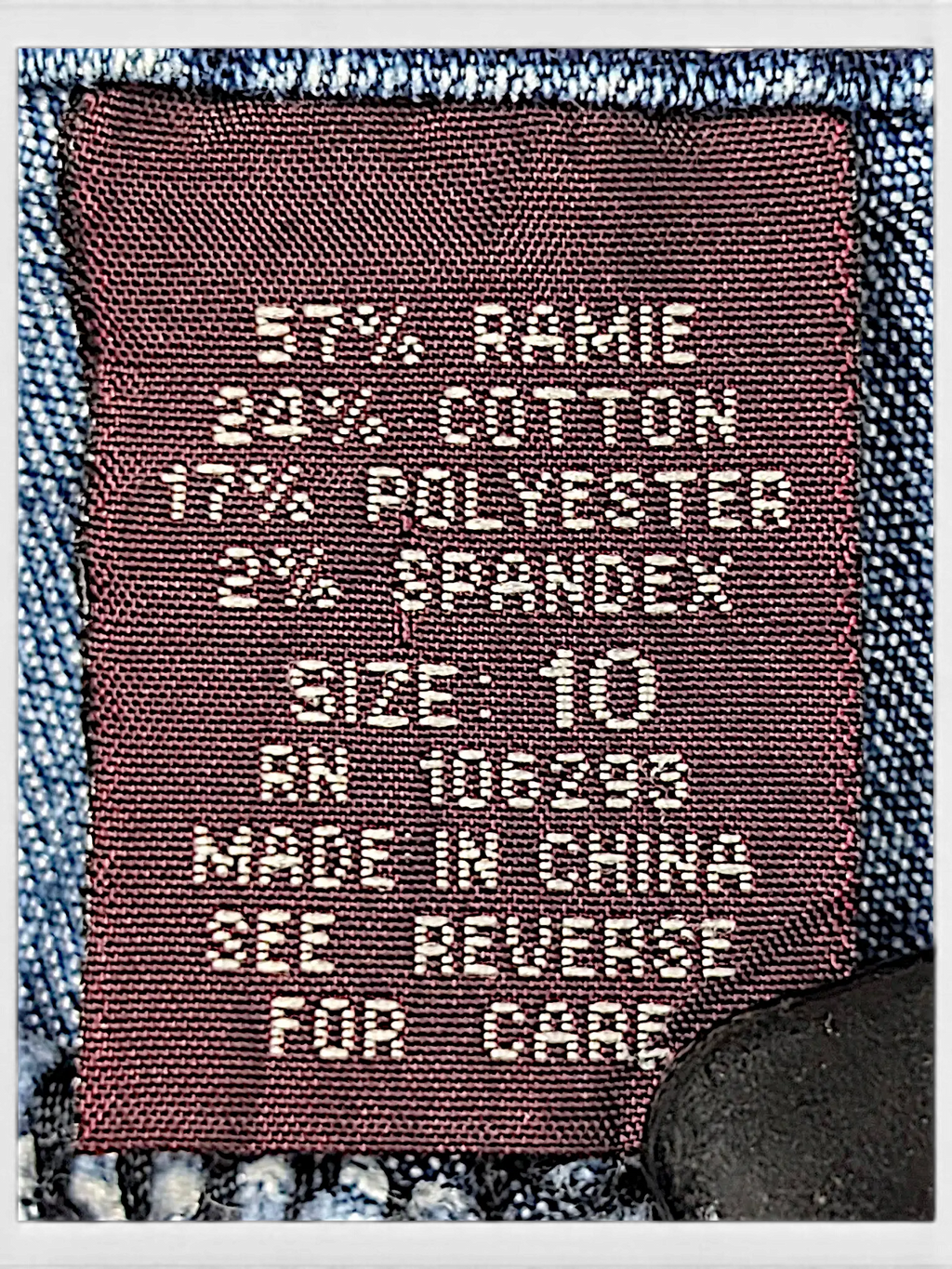 JAKE & IPI Angels Y2K jeans size 10 blue denim fabric tag with material composition details