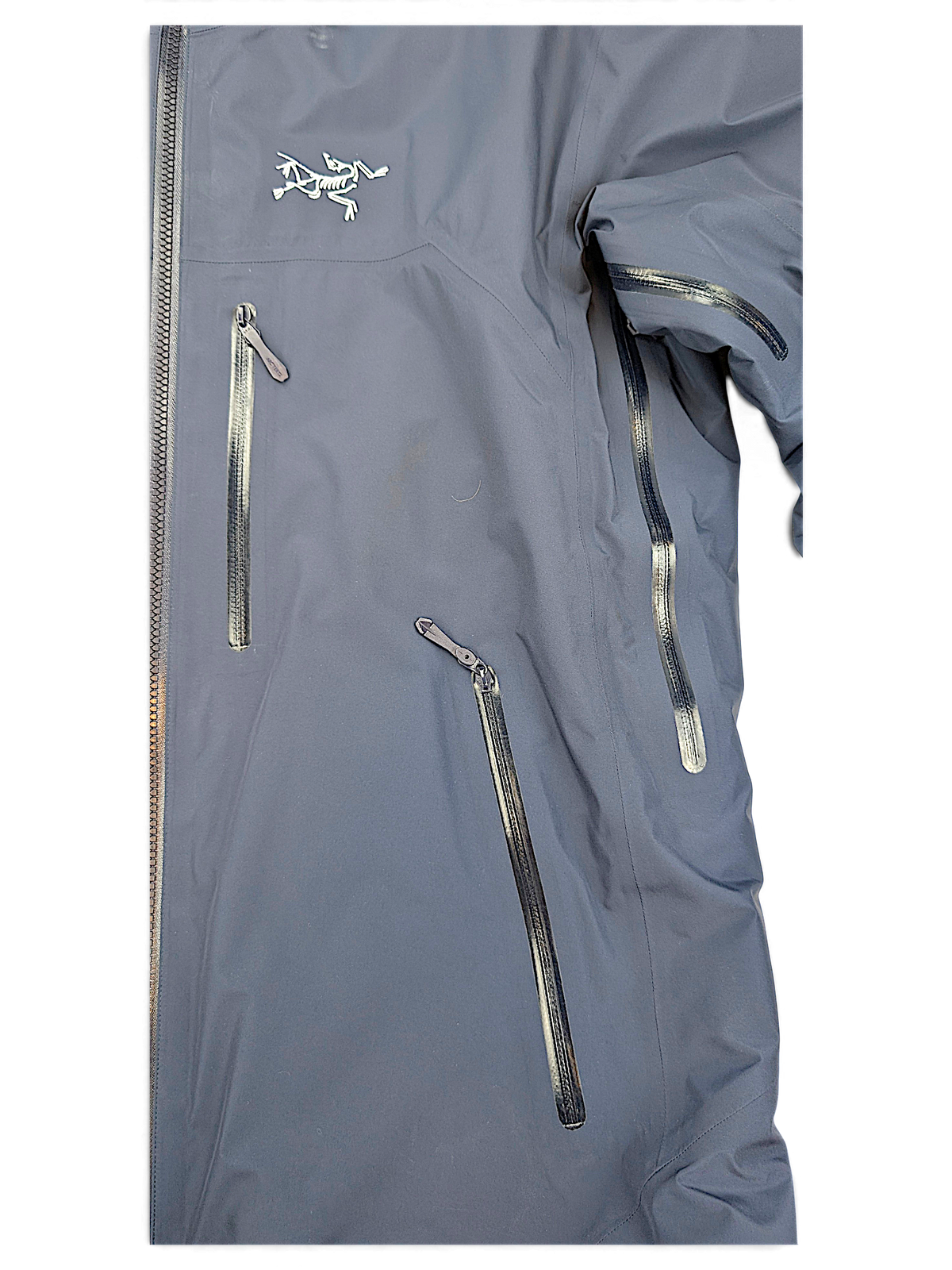 Arc'teryx Beta Insulated Jacket front with waterproof-style zips and chest logo