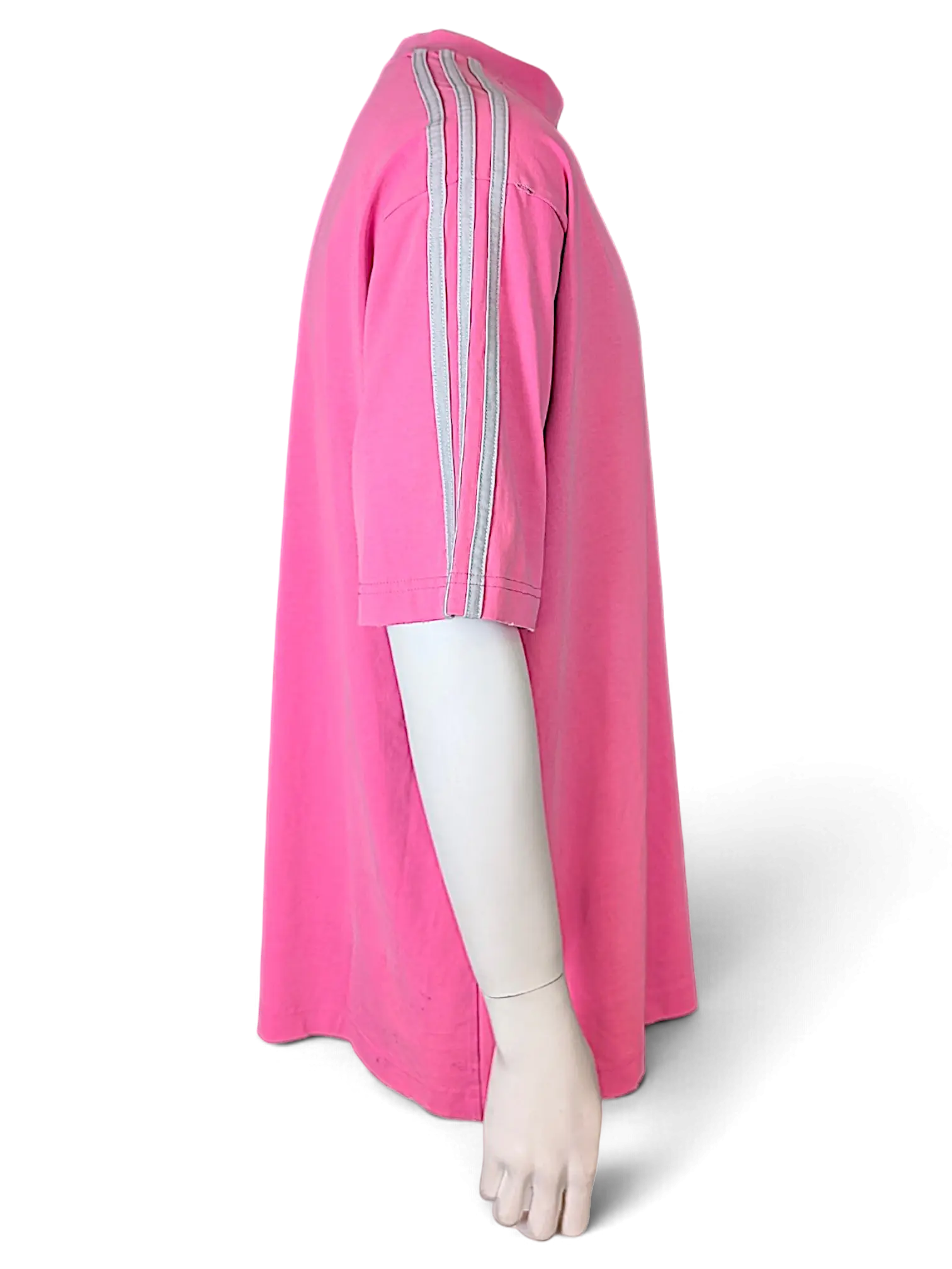 JAKE & IPI Balenciaga x Adidas pink cotton T-shirt with signature grey three-stripe sleeve detailing