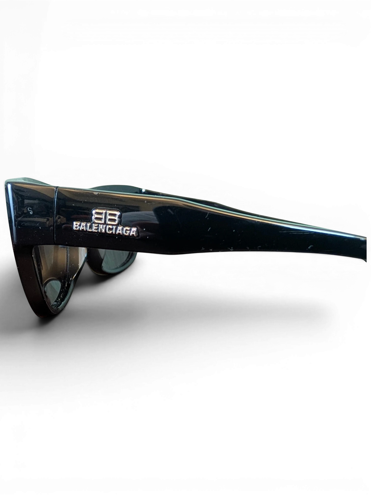 JAKE & IPI Balenciaga 0211S 001 black sunglasses with silver BB logo on the temple