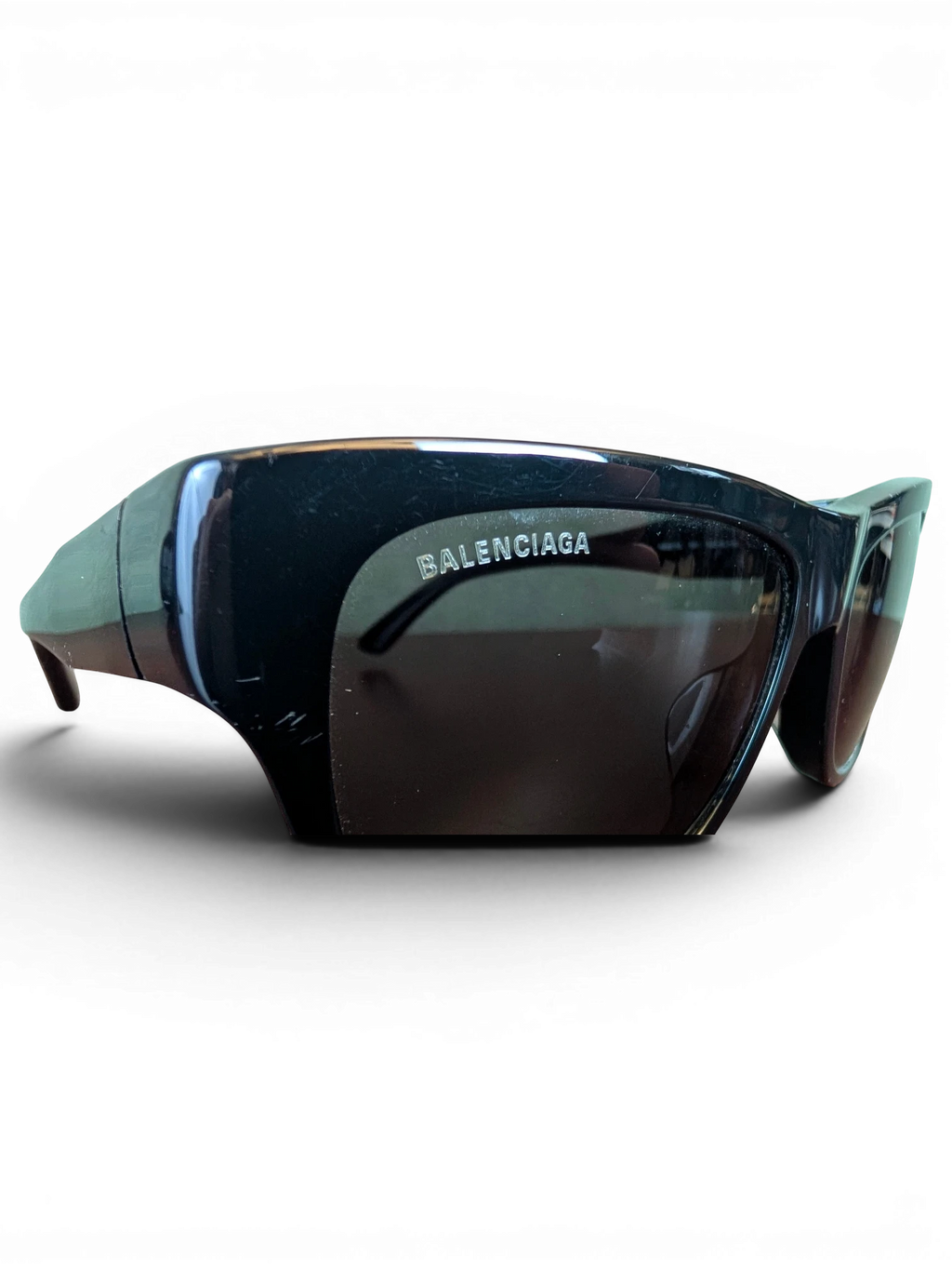 JAKE & IPI Balenciaga 0211S 001 black sunglasses with bold frames and white logo detail