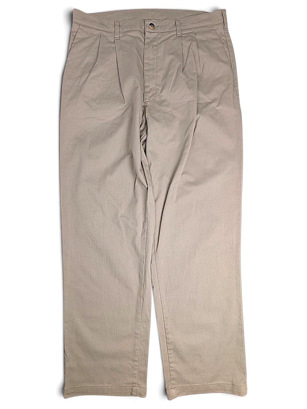 JAKE & IPI vintage beige pleated trousers in stretch cotton with a relaxed straight leg fit.