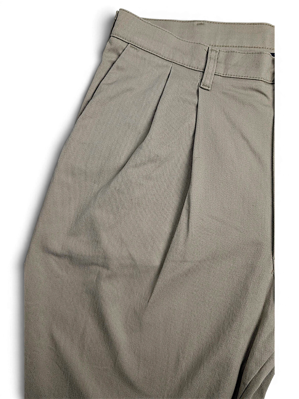JAKE & IPI vintage beige pleated trousers in stretch cotton with a relaxed straight leg fit.