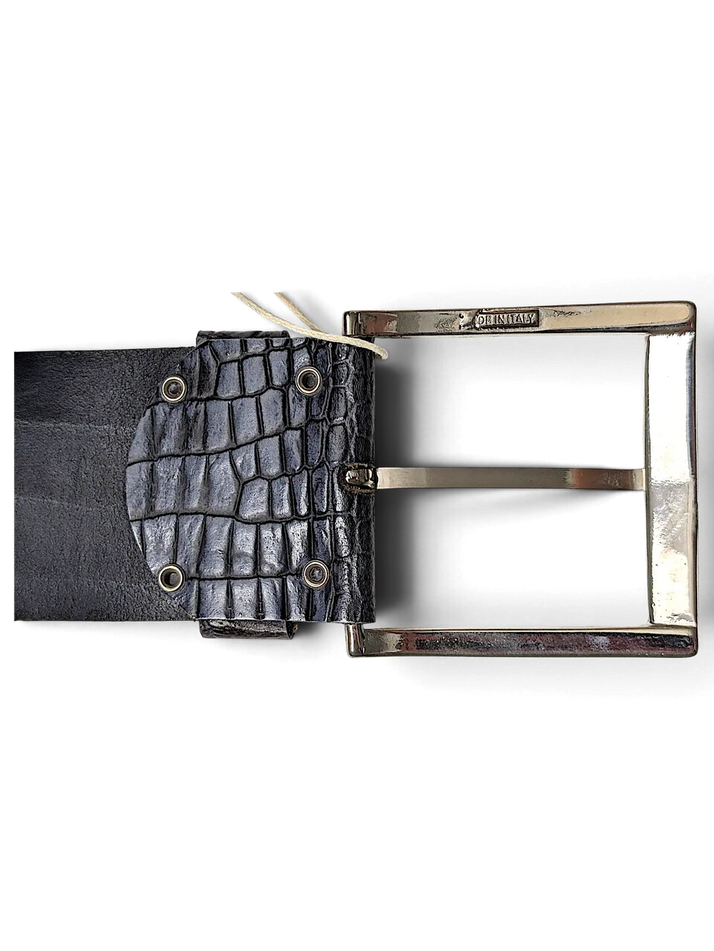 JAKE & IPI black alligator embossed leather belt with a silver metal buckle stamped Made in Italy