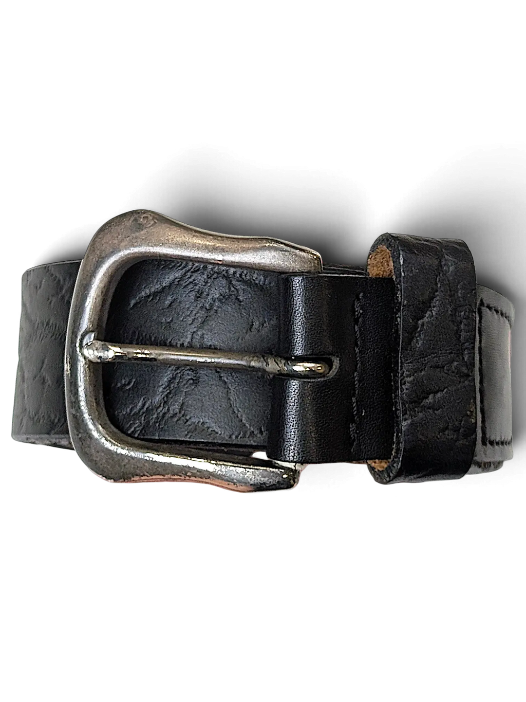 JAKE & IPI black leather belt with alligator texture and a distressed silver-tone metal buckle.