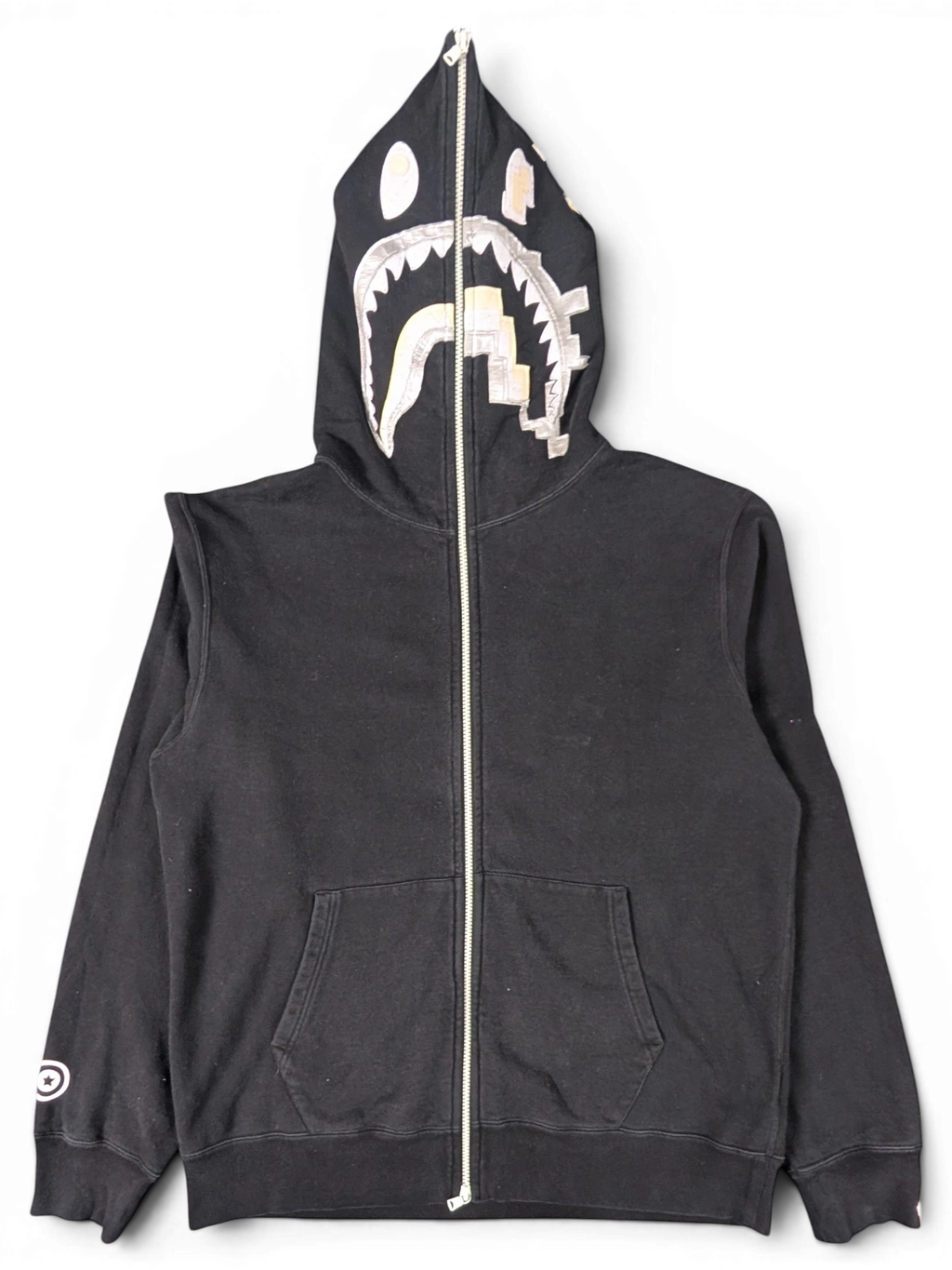 JAKE & IPI black full-zip Bape shark hoodie with iconic graphic print on the hood and front kangaroo pocket