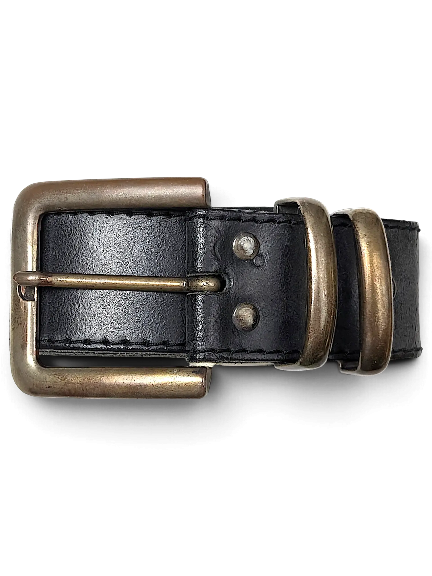 JAKE & IPI black leather belt featuring a rustic brass-toned buckle and double loops, handcrafted in France.