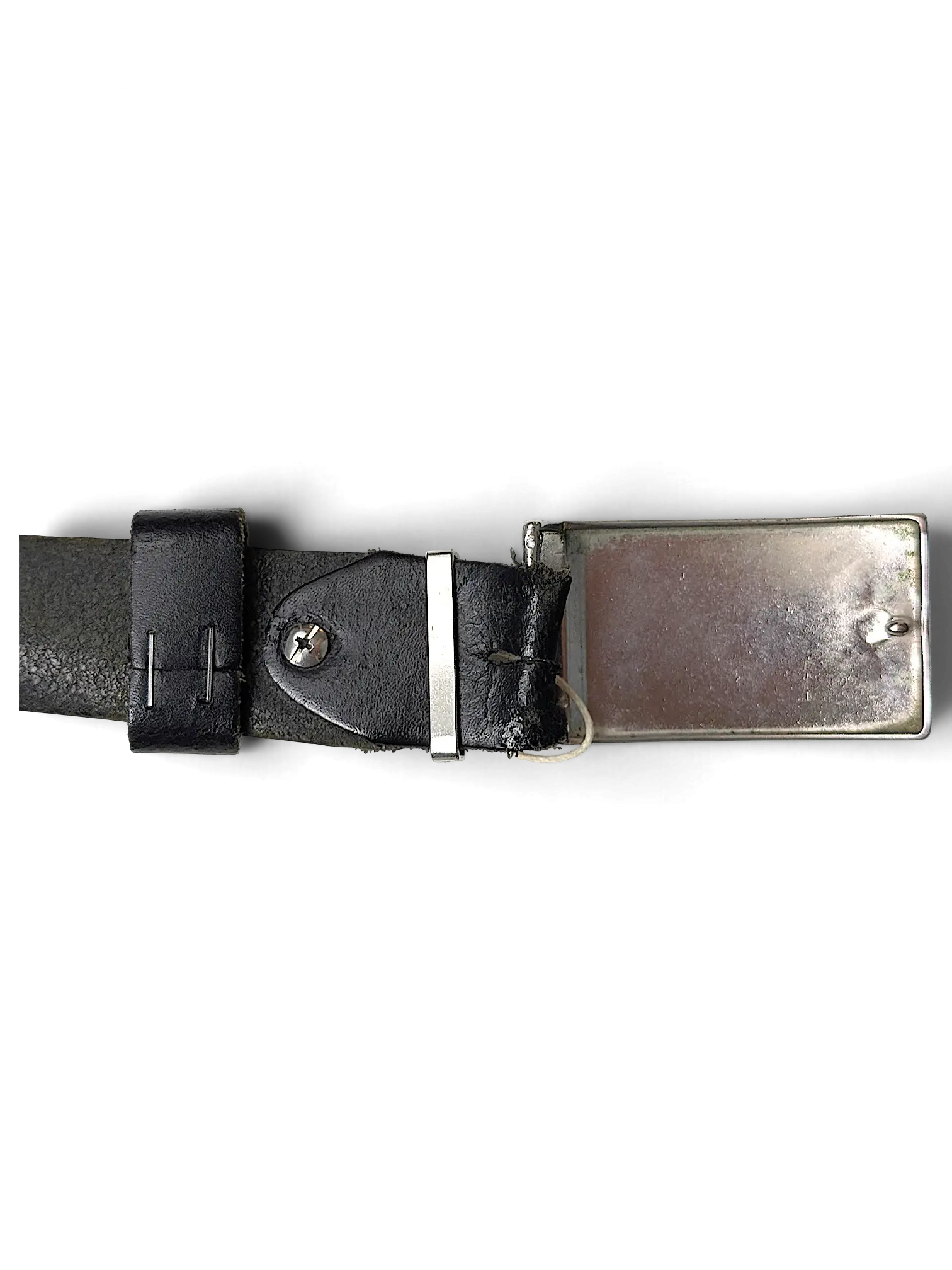 JAKE & IPI Jeans Fritz black leather belt featuring a rectangular silver metal buckle and a sturdy strap loop.