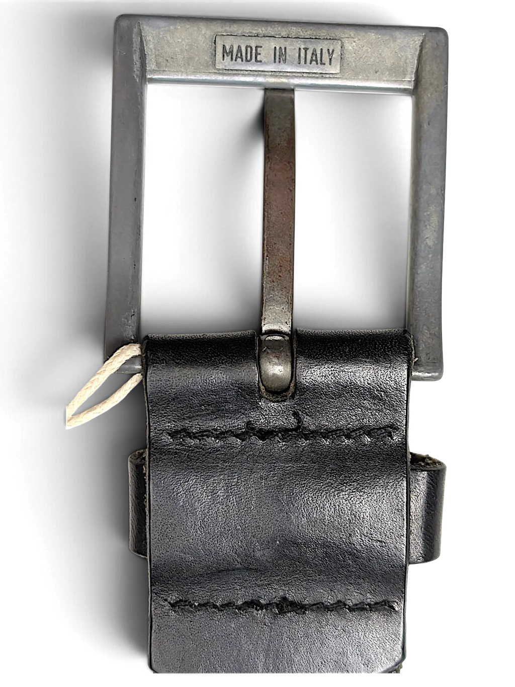 JAKE & IPI Lee black leather belt featuring a rectangular metal buckle stamped with Made in Italy