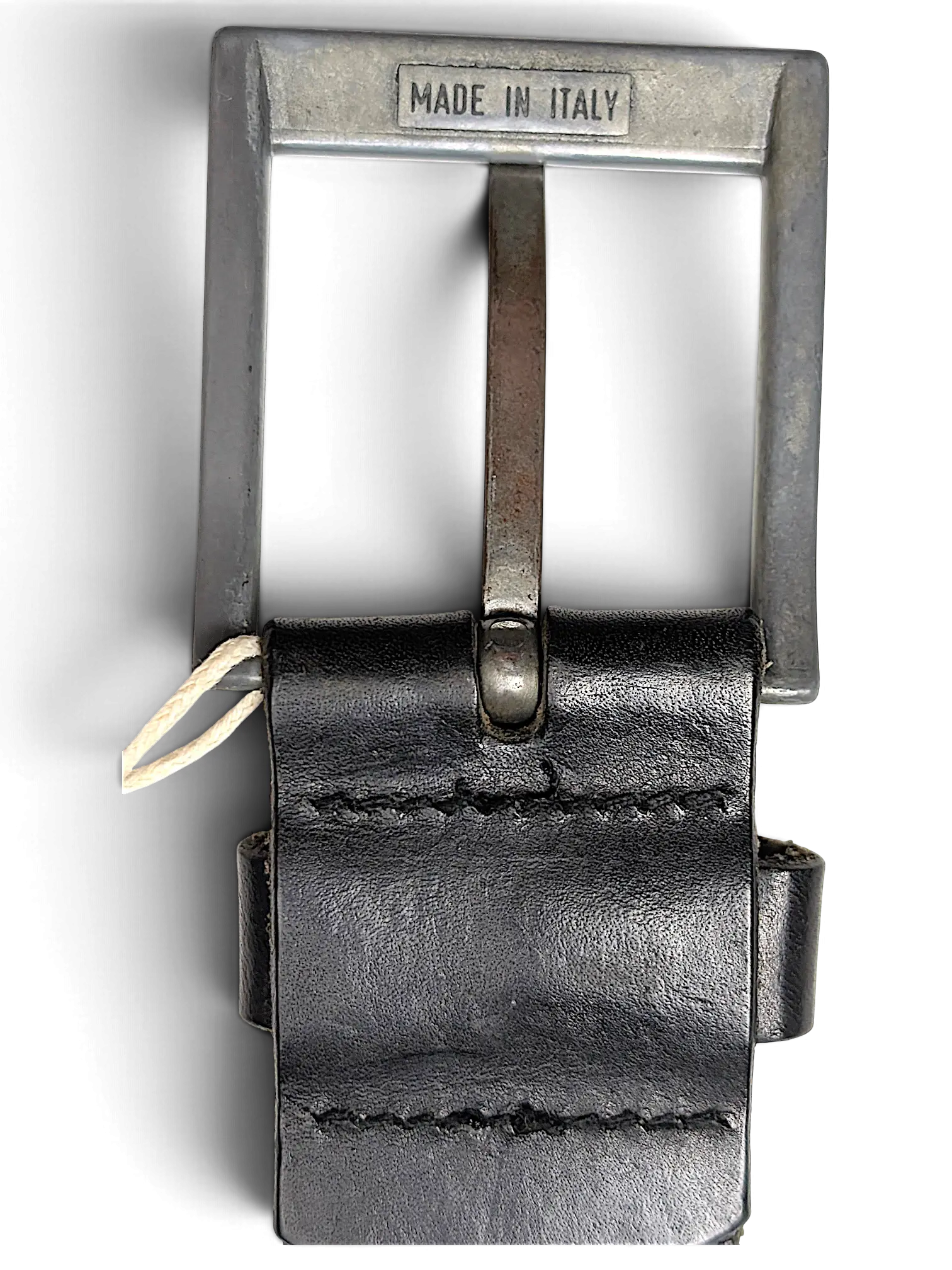 JAKE & IPI Lee black leather belt featuring a rectangular metal buckle stamped with Made in Italy