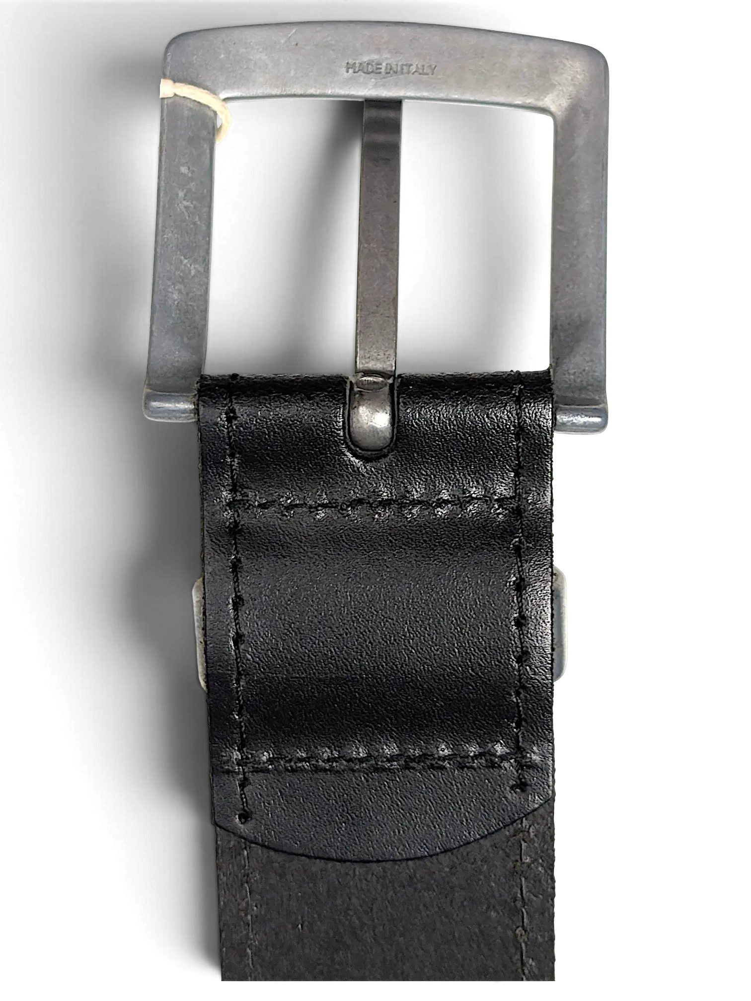 JAKE & IPI Randy River black leather belt featuring a brushed metal buckle with Made in Italy engraving