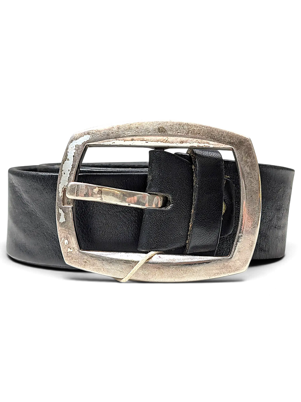 JAKE & IPI Jennifer Julia black leather belt with a distressed silver-tone metal buckle